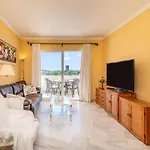 Apartment Lovely In Great Location Marbella